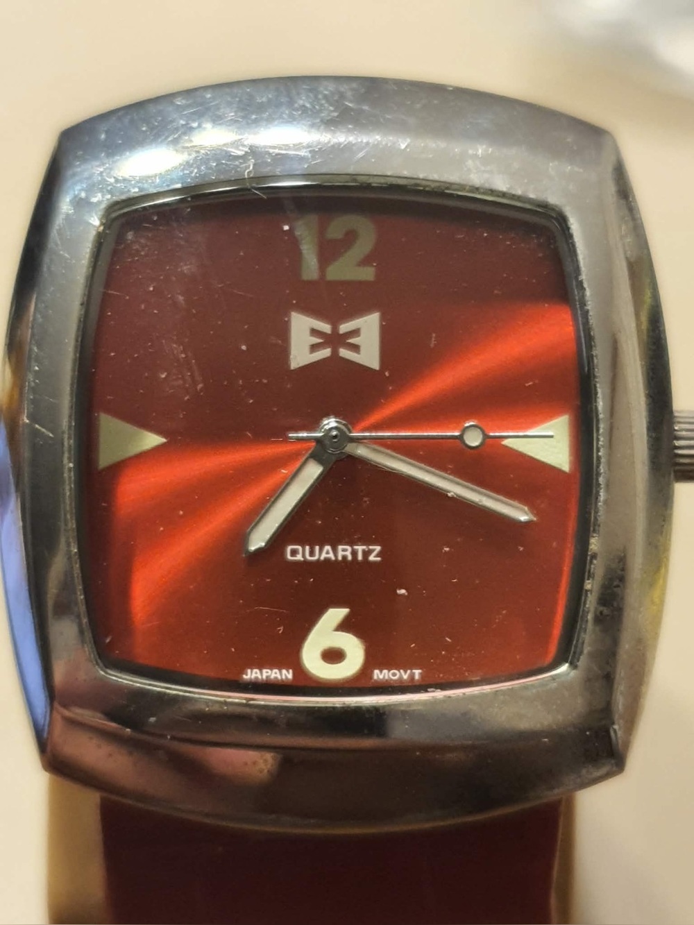 🦋10/$20🦋 Silver/Red Leather Women's Watch